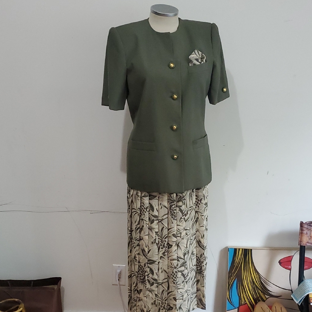 Kasper Cream and Green Midi Pencil Skirt for Work